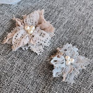 Japanese vintage style pearl lace brooch / pin / hair clip, beige / blue & pink